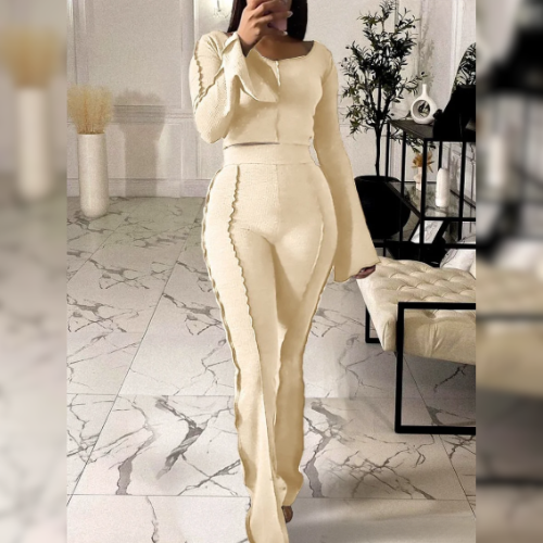 ✨ Ensemble deux pièces pour femme – Haut court à manches longues & pantalon évasé 👗👠